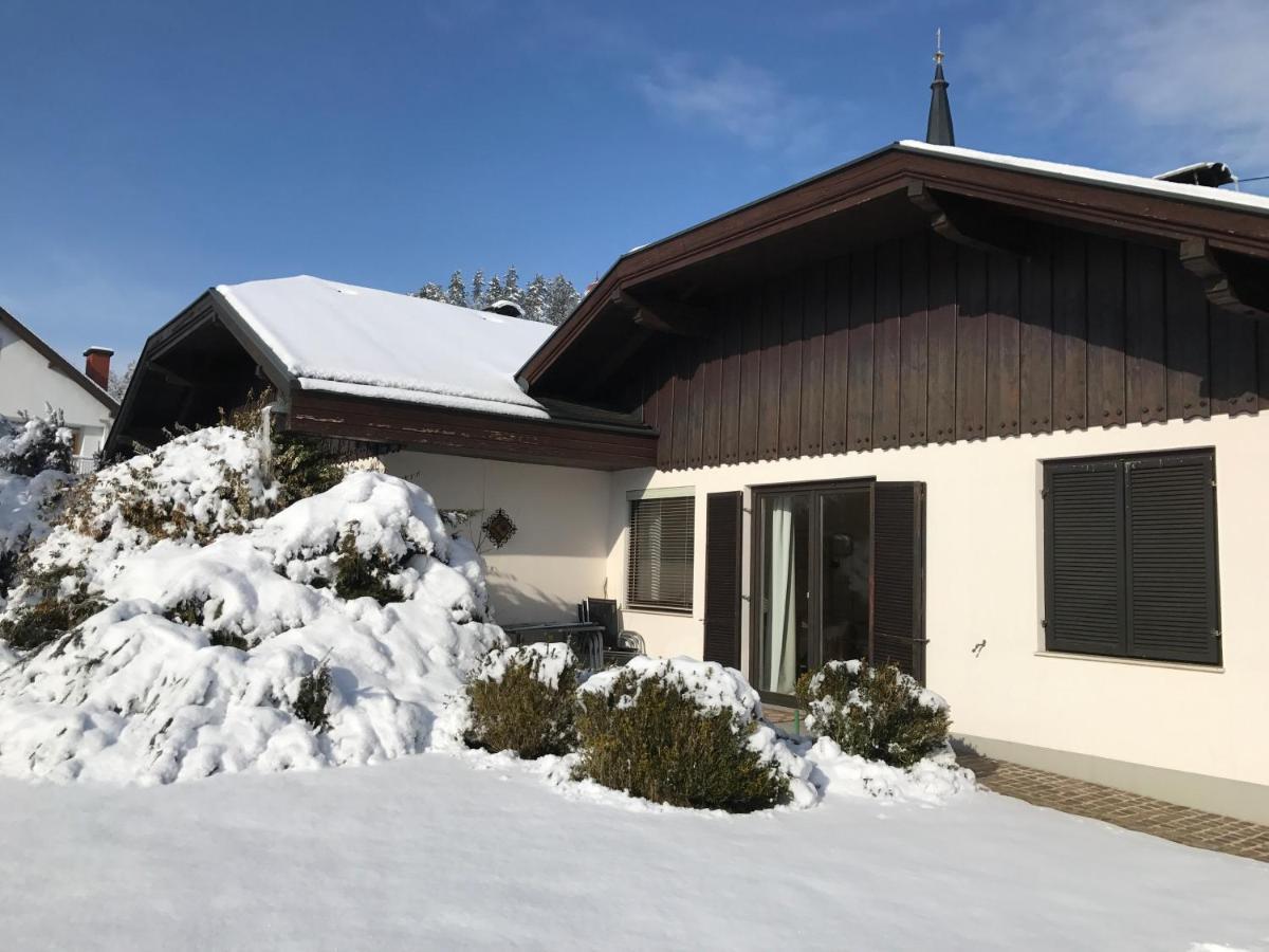 V Gemuetliches Gartenhaus Smihel nad Pliberkom エクステリア 写真