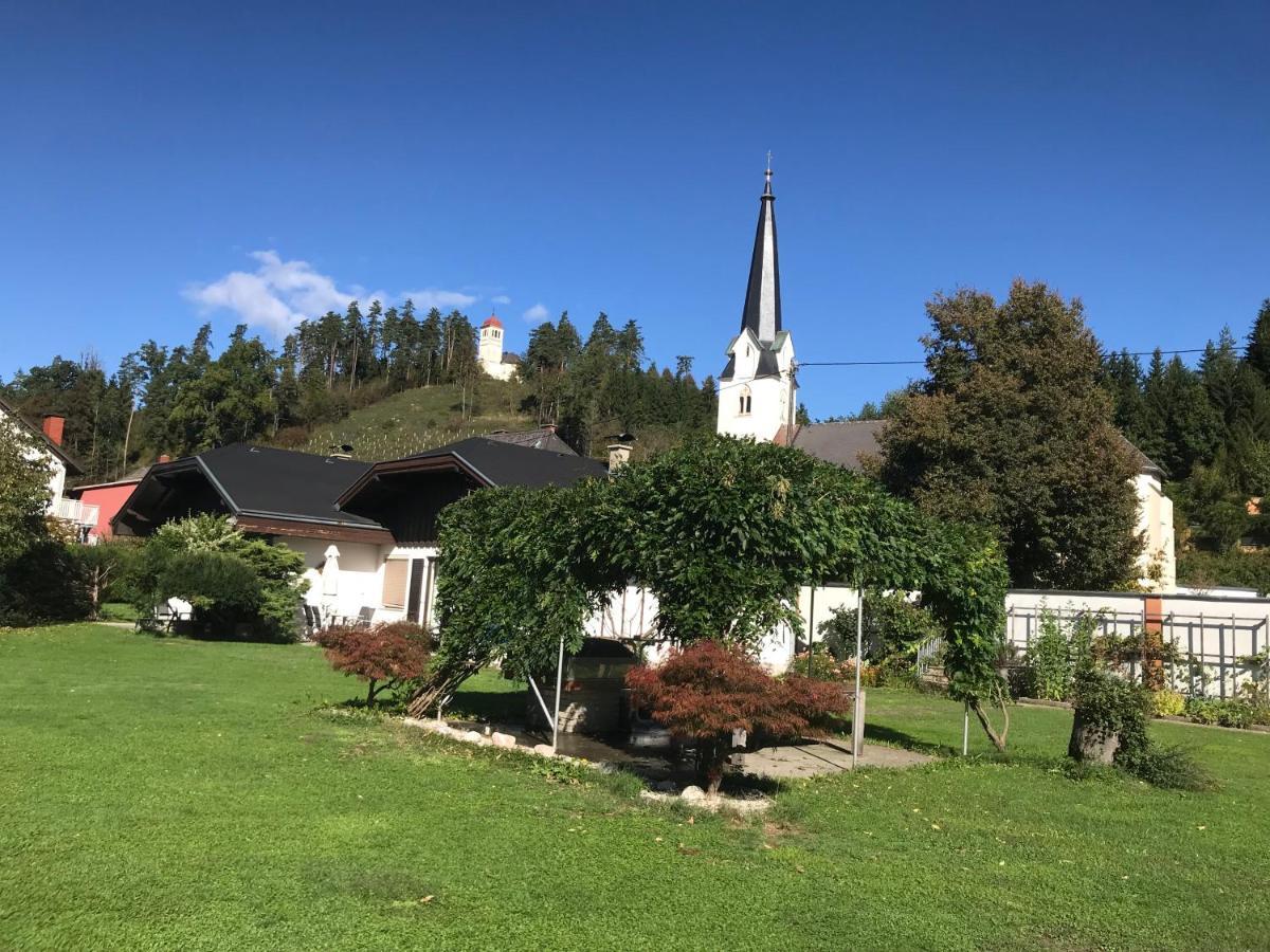 V Gemuetliches Gartenhaus Smihel nad Pliberkom エクステリア 写真